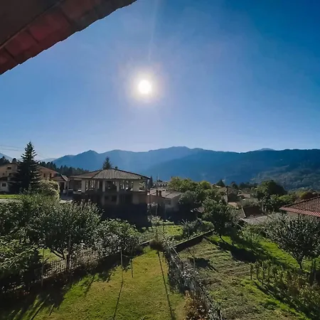 Tzina's Mountain House Holiday home *